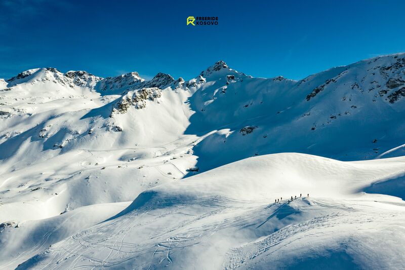 Couloirs below the Ropa peak in Bjeshka e Dobrashit